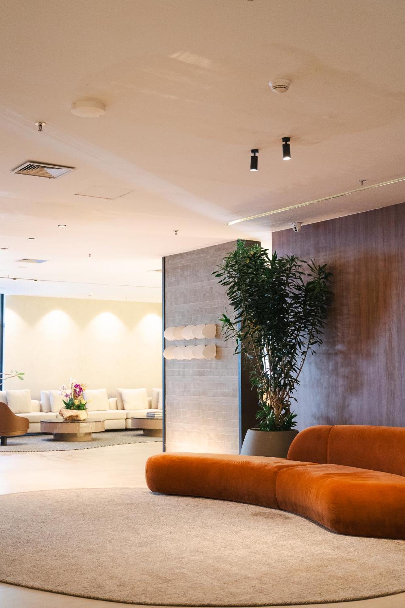 Hotel Radisson Rio De Janeiro Barra Esterno foto The interior of the lounge