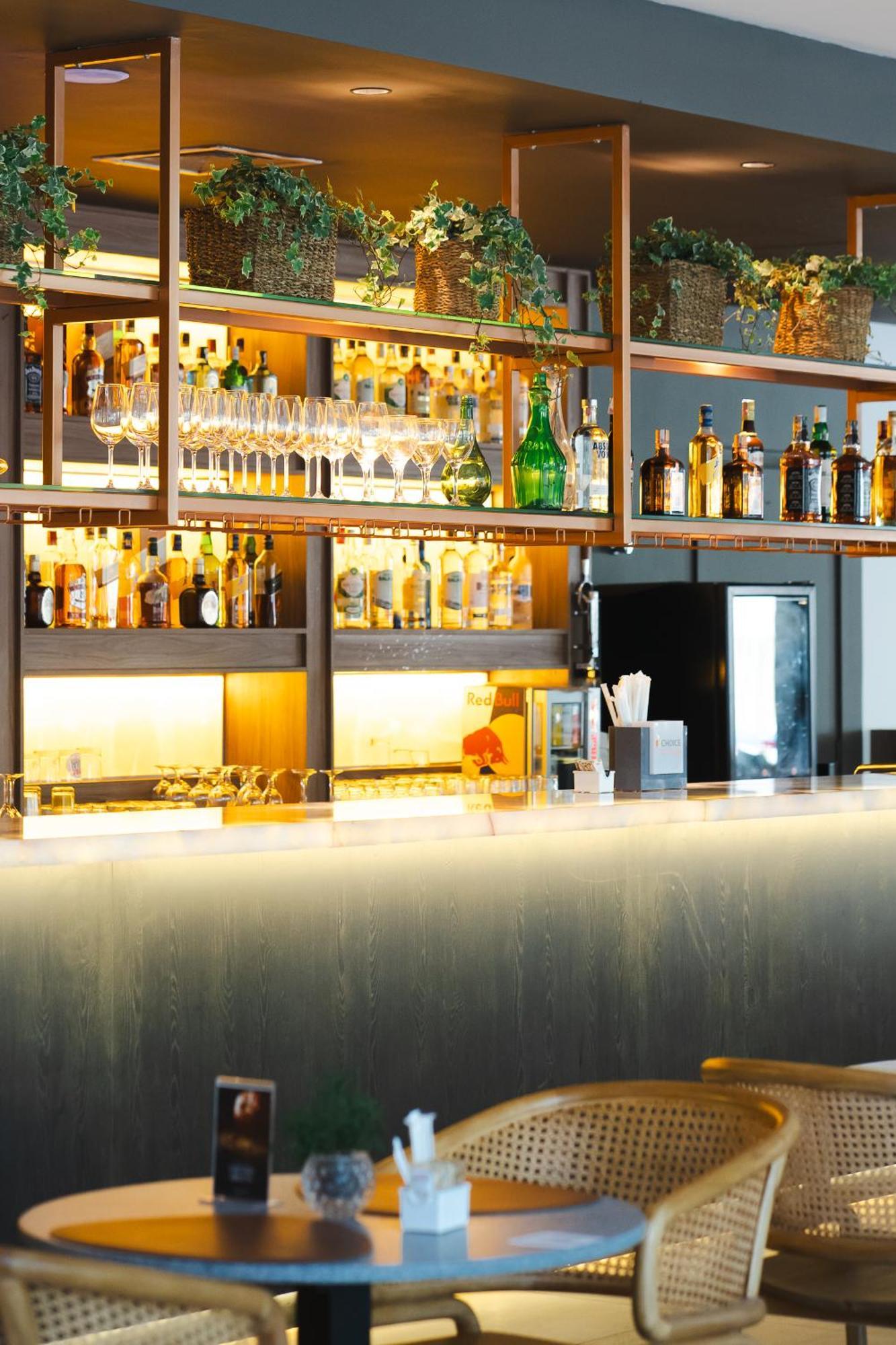 Hotel Radisson Rio De Janeiro Barra Esterno foto A bar